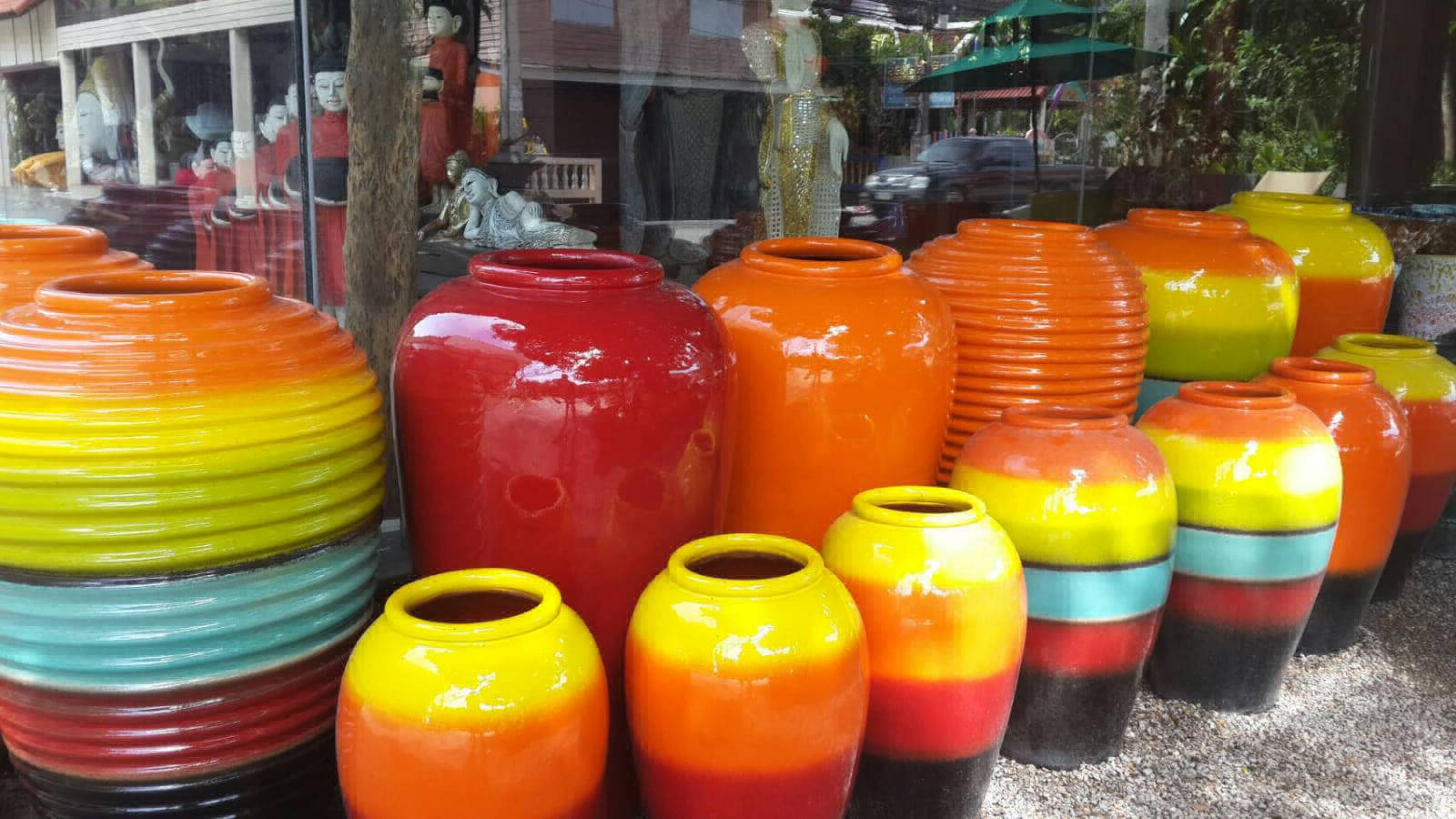 Pots and large vases for the outdoors.